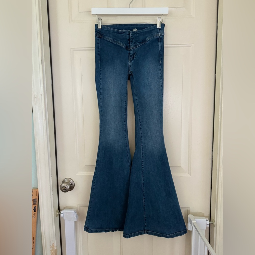 956 Free People Flare Jeans Size 25 Low Rise Stretch